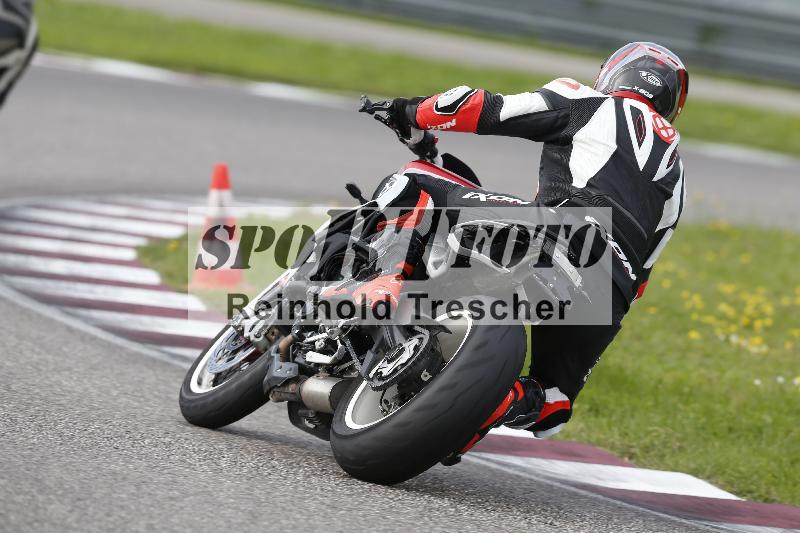 /Archiv-2025/53 16.09.2025 Track Day Domi Aegerter ADR/Gruppe gruen/7